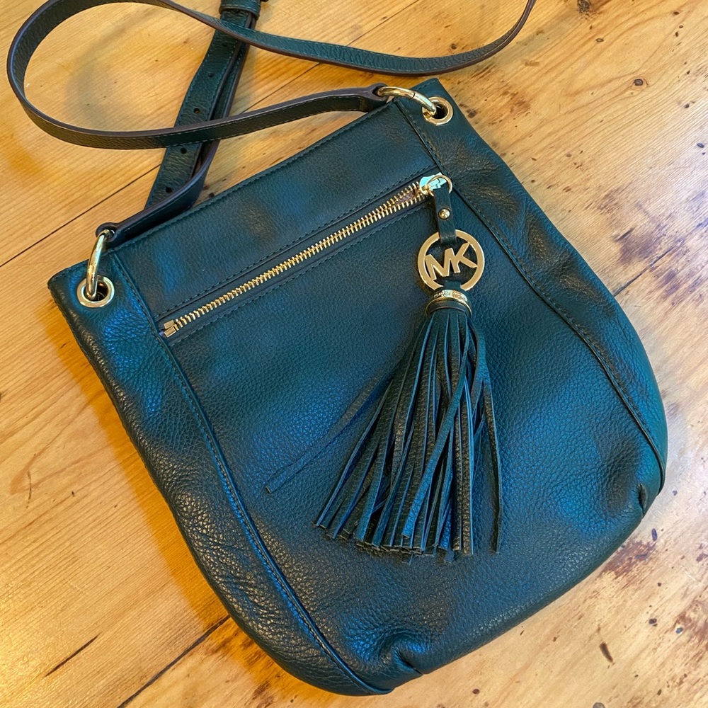 ☀️Michael Kors Green Crossbody Bag☀️